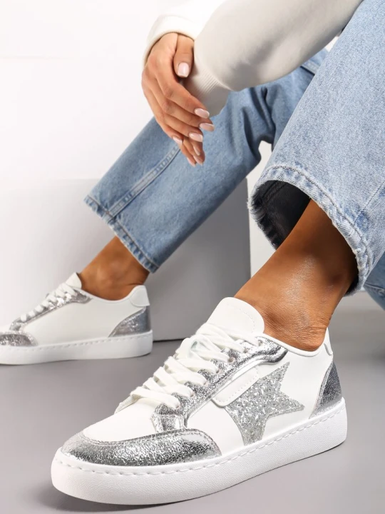 Zdjęcie produktu Srebrne Sneakersy z Brokatowymi Wstawkami i Gwiazdką Reniva Biały