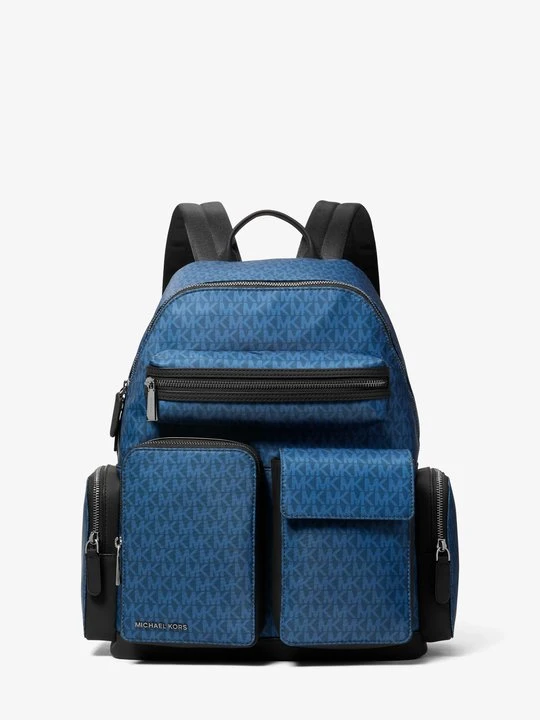 Zdjęcie produktu Średni plecak cargo Brooklyn z nadrukiem w charakterystyczne logo Michael Kors
