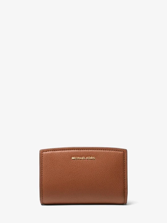 Zdjęcie produktu Średni portfel Bryant ze skóry groszkowej Michael Kors BRĄZOWY (Brązowy)