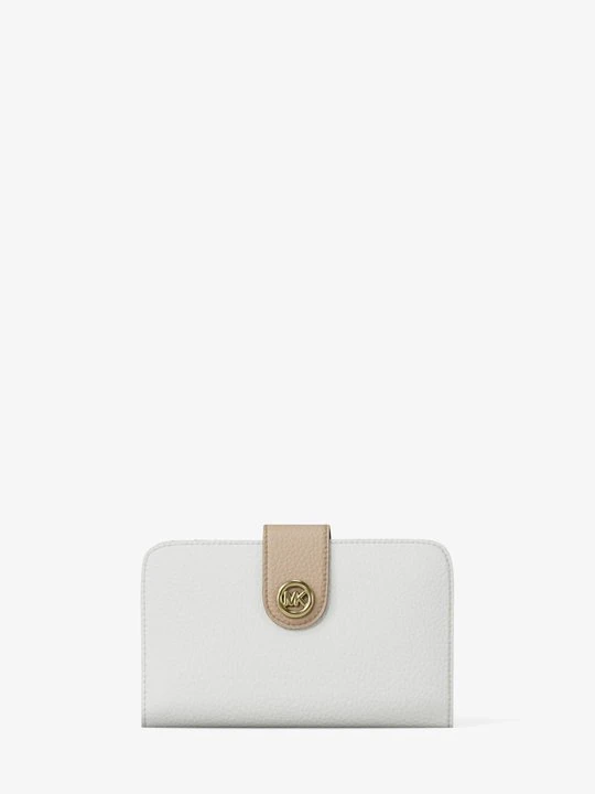 Zdjęcie produktu Średnia portfel ze skóry groszkowej w bloki kolorów z zawieszką z logo MK Pop Michael Kors
