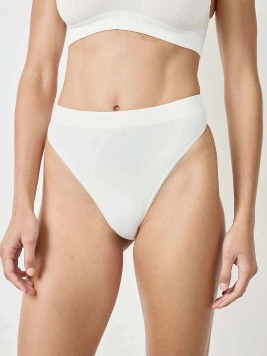 Zdjęcie produktu Stringi prążkowane Etam ecru