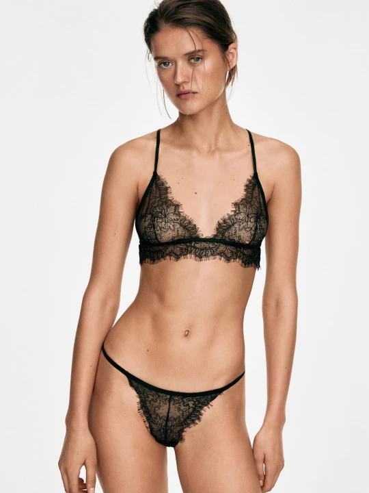 Zdjęcie produktu Stringi Z Falbankami - Czarny - Massimo Dutti - Female