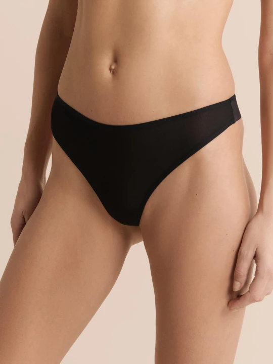 Zdjęcie produktu Stringi z tiulu Etam czarny
