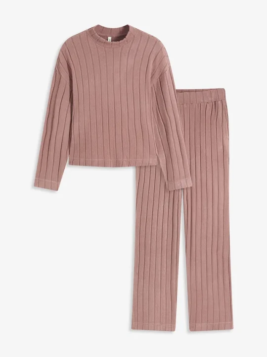 Zdjęcie produktu Strój domowy oversize z miękkiego prążkowanego materiału BonPrix brązowy