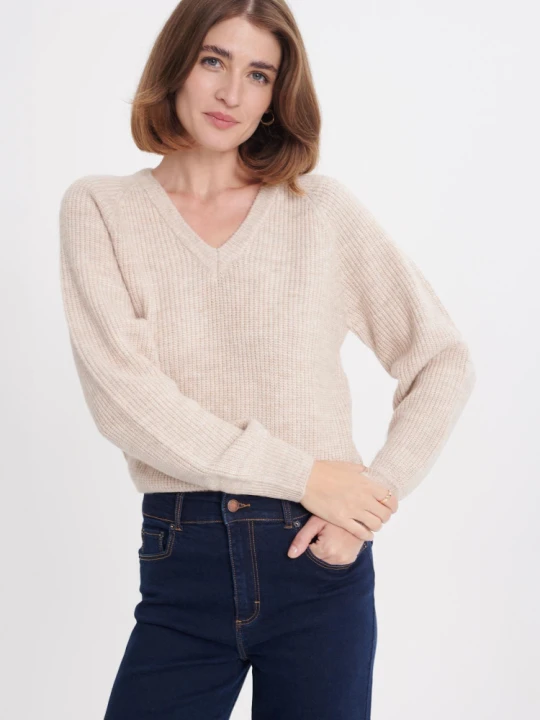Zdjęcie produktu Stylowy sweter z dekoltem w serek Greenpoint