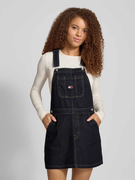 Zdjęcie produktu Sukienka casualowa o lekko rozkloszowanym kroju z czystej bawełny Tommy Jeans Jeansowy niebieski