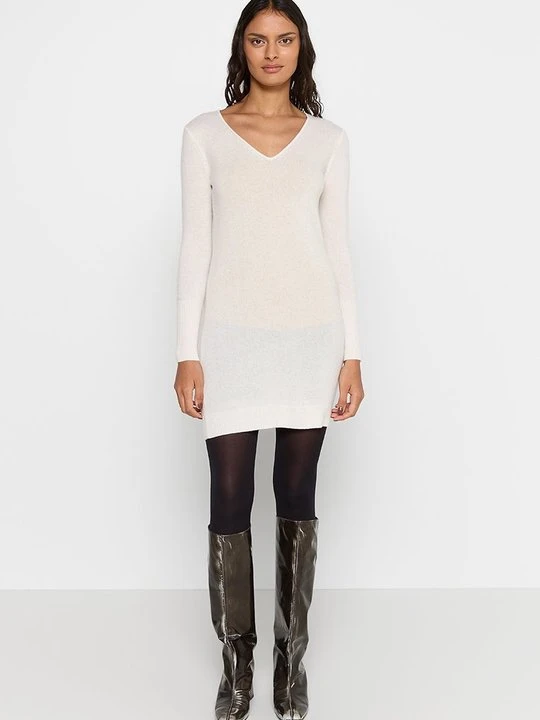 Zdjęcie produktu Sukienka dzianinowa AUTHENTIC CASHMERE mleczny