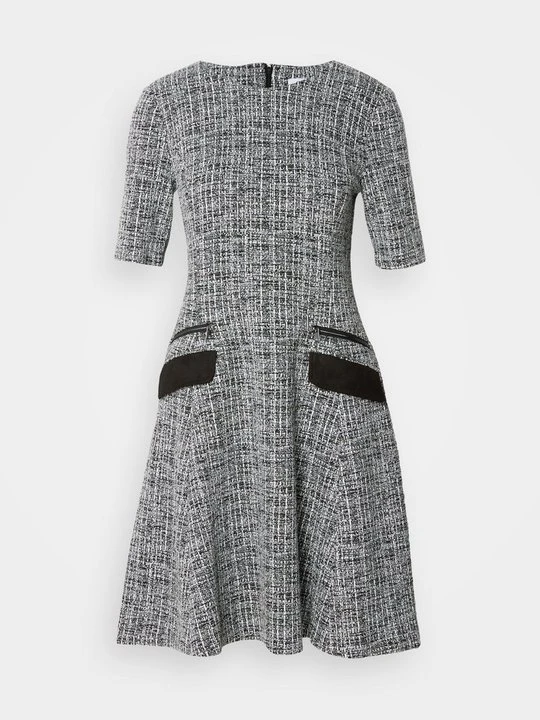 Zdjęcie produktu Sukienka dzianinowa DKNY czarny