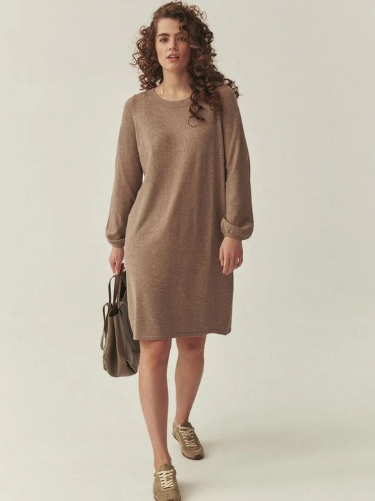 Zdjęcie produktu Sukienka dzianinowa Tatuum beżowy