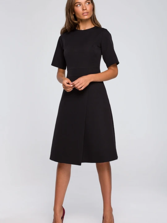 Zdjęcie produktu Sukienka elegancka trapezowa z asymetrycznym dołem czarna Stylove
