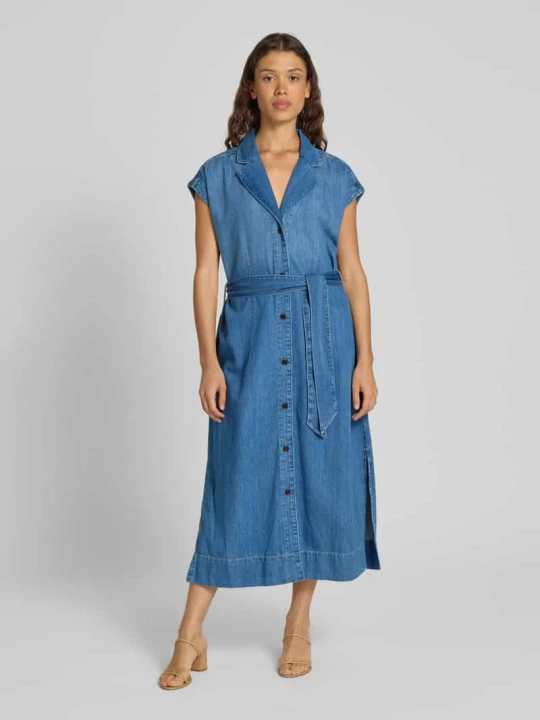 Zdjęcie produktu Sukienka jeansowa z wiązanym paskiem model ‘Pitti Nalin’ MOS MOSH Niebieski