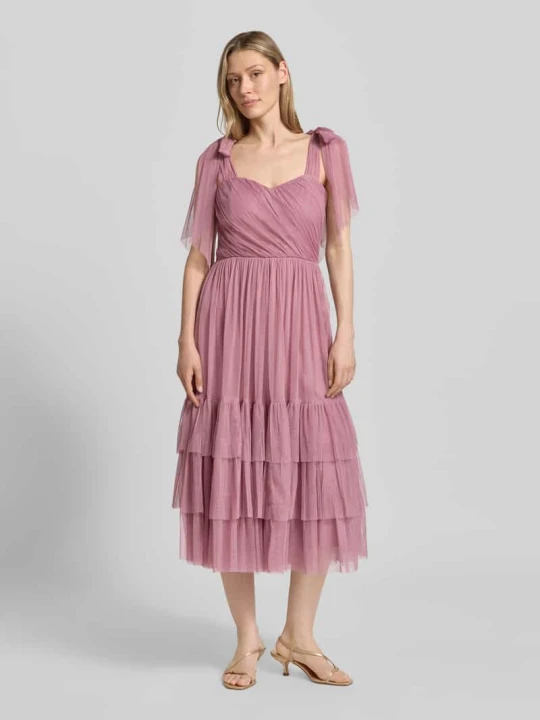 Zdjęcie produktu Sukienka koktajlowa do kolan w efekcie stopniowania Lace & Beads Jasnofioletowy