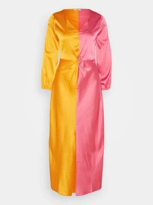 Zdjęcie produktu Sukienka koktajlowa Monki różowy