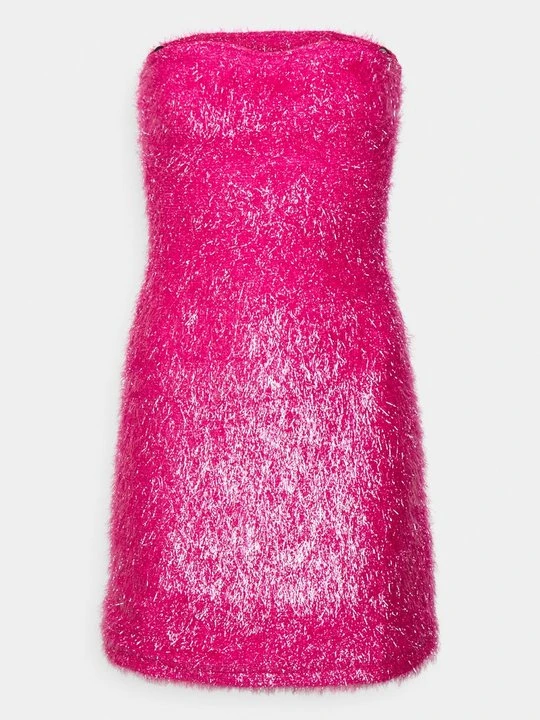 Zdjęcie produktu Sukienka koktajlowa Never Fully Dressed różowy