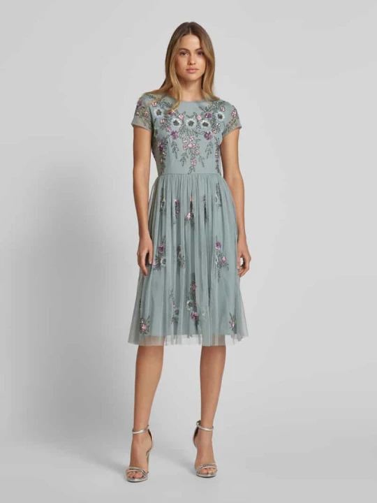 Zdjęcie produktu Sukienka koktajlowa o długości do kolan z cekinowym obszyciem Lace & Beads Średnioszary