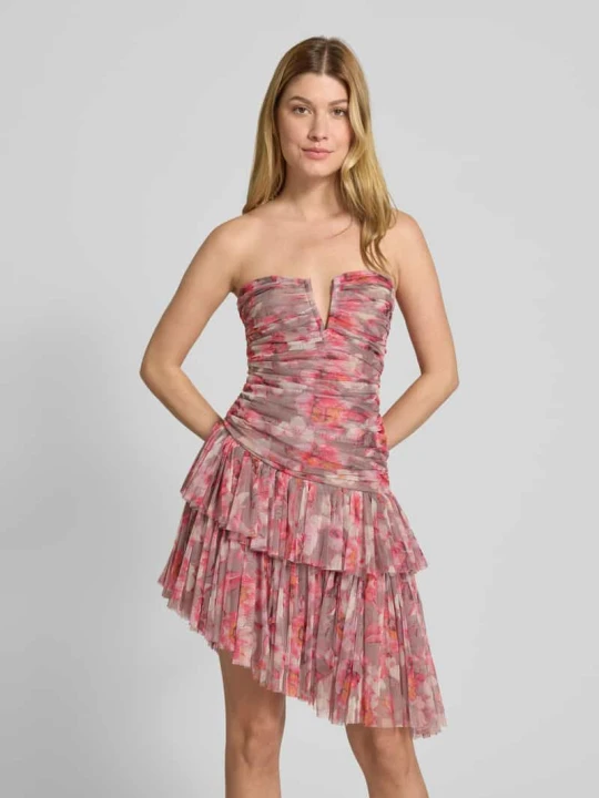 Zdjęcie produktu Sukienka koktajlowa o długości do kolan z efektem stopniowania Lace & Beads Mocnoróżowy