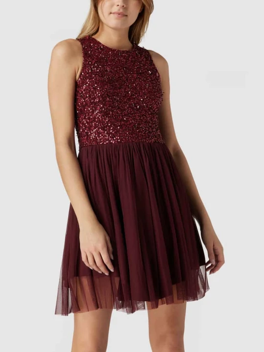 Zdjęcie produktu Sukienka koktajlowa o długości mini z cekinowym obszyciem Lace & Beads Bordowy