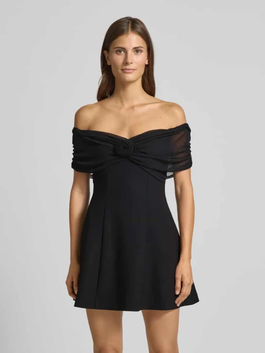 Zdjęcie produktu Sukienka koktajlowa z dekoltem carmen model ‘Josie’ Forever New Czarny