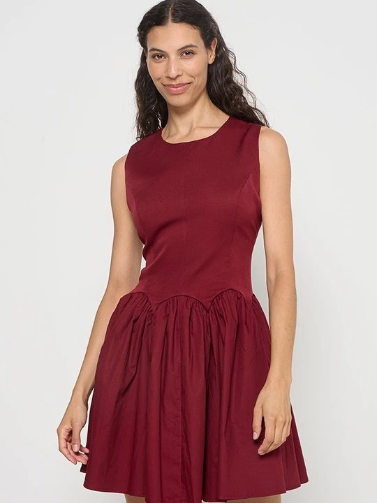 Zdjęcie produktu Sukienka letnia Never Fully Dressed ciemnoczerwony