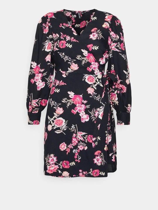 Zdjęcie produktu Sukienka letnia Pieces