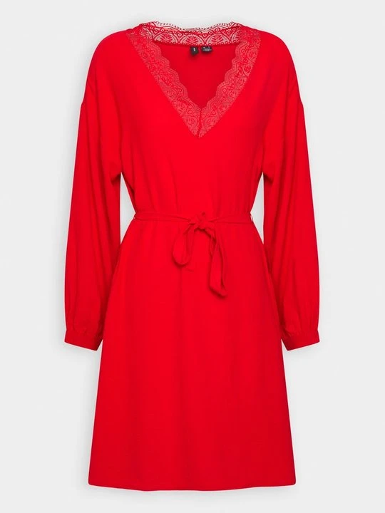 Zdjęcie produktu Sukienka letnia Vero Moda czerwony