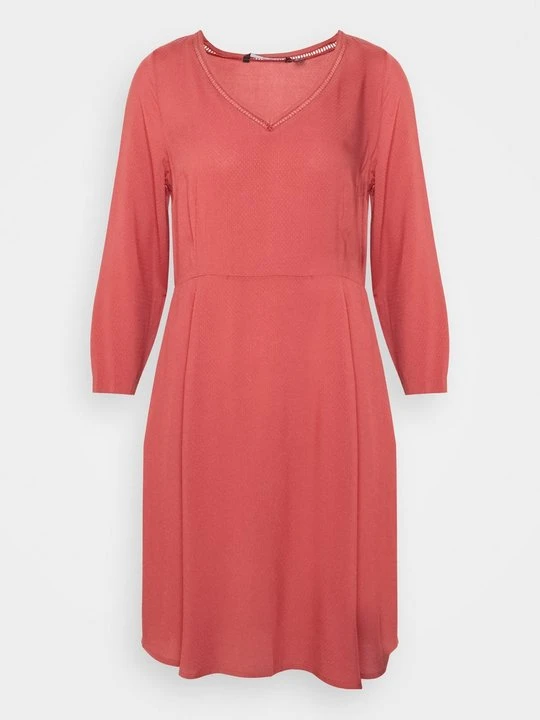 Zdjęcie produktu Sukienka letnia Vero Moda czerwony