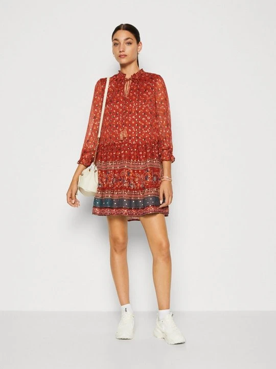 Zdjęcie produktu Sukienka letnia Vero Moda ciemnoczerwony