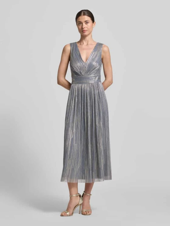 Zdjęcie produktu sukienka midi o kroju regular fit w stylu plisowań Swing Metaliczny niebieski