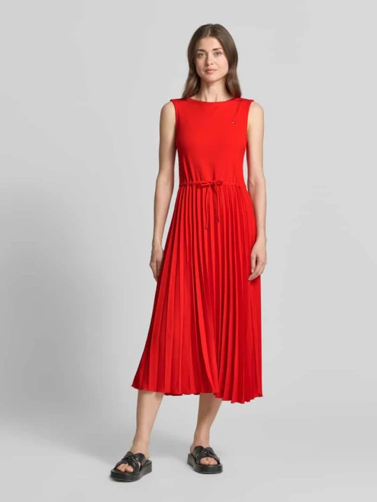 Zdjęcie produktu Sukienka midi o kroju slim fit z mieszanki wiskozy Tommy Hilfiger Czerwony