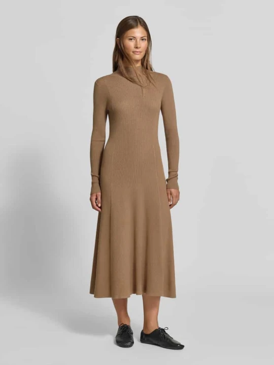 Zdjęcie produktu Sukienka midi o kroju slim fit z mieszanki wiskozy z imitacją dzianiny MYON