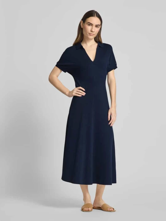 Zdjęcie produktu Sukienka midi z dekoltem w serek Tommy Hilfiger Granatowy