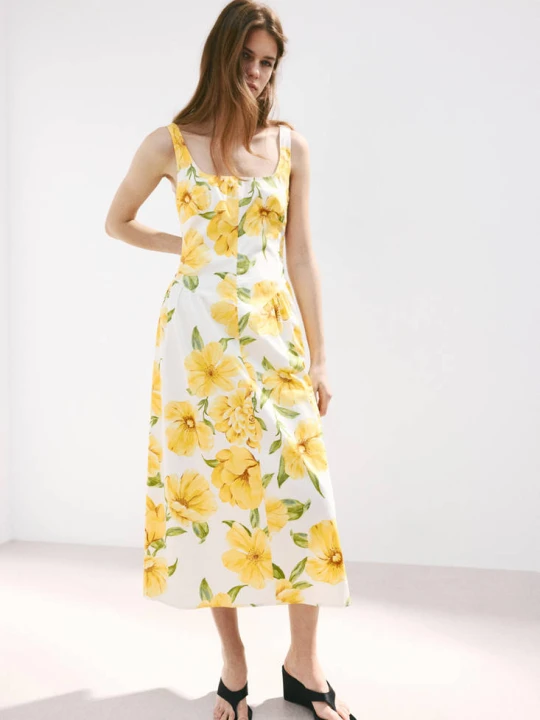 Zdjęcie produktu Sukienka w kwiaty z marszczoną talią żółty - Kobieta - - MANGO