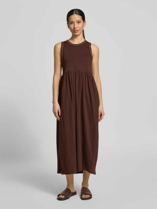 Zdjęcie produktu sukienka midi z okrągłym dekoltem i haftami Scotch & Soda Ciemnobrązowy