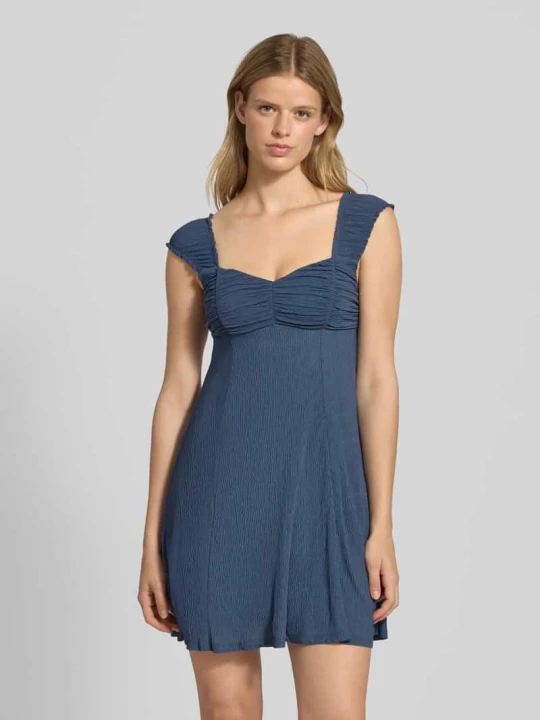 Zdjęcie produktu Sukienka mini taliowana z marszczeniem model ‘HELDA’ Only Jeansowy niebieski