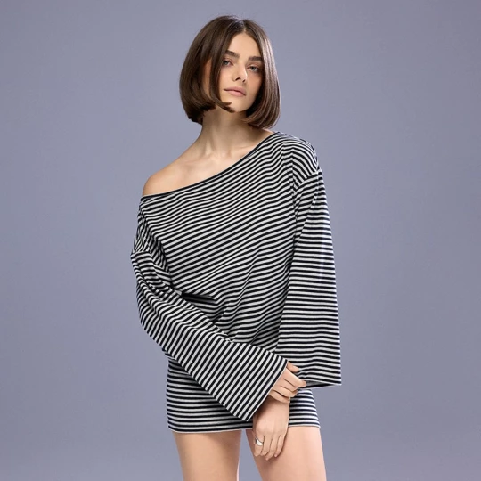 Zdjęcie produktu Sukienka mini w paski z dekoltem open shoulder House