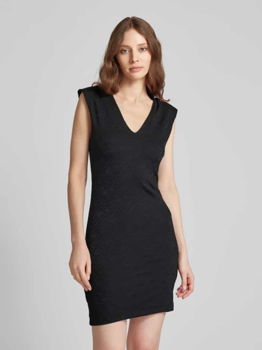 Zdjęcie produktu Sukienka mini z fakturowanym wzorem model ‘OFELIA’ Guess Czarny
