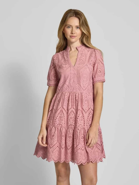 Zdjęcie produktu Sukienka mini z haftem angielskim model ‘Holi’ Y.A.S Różowawy