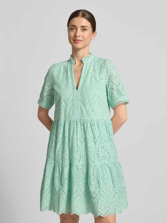 Zdjęcie produktu sukienka mini z haftem angielskim model 'Holi' Y.A.S Miętowy