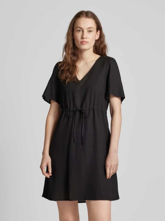 Zdjęcie produktu Sukienka mini z wiązanym paskiem model ‘MYMILO’ Vero Moda Czarny