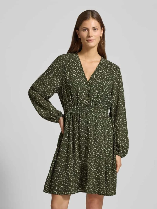 Zdjęcie produktu Sukienka mini we wzór na całej powierzchni z listwą guzikową Model 'Kaylen Oceanna' MSCH Copenhagen Khaki