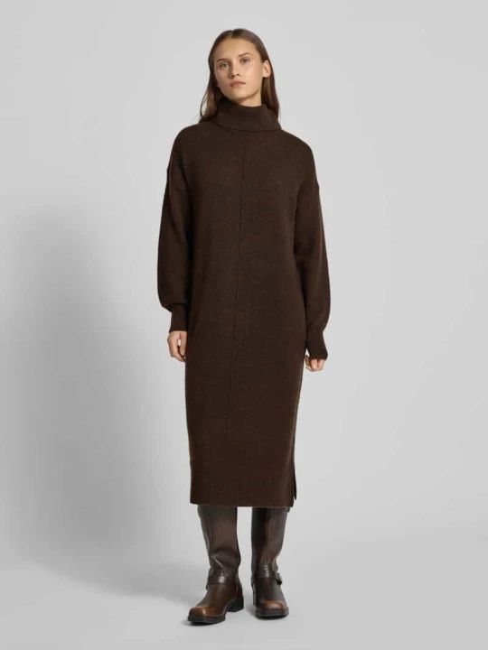 Zdjęcie produktu Sukienka z dzianiny o kroju oversized z dodatkiem wełny model „MALOU” Pieces Czekoladowy melanż