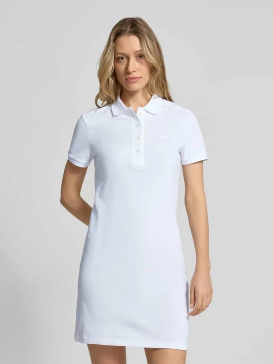 Zdjęcie produktu Sukienka polo o kroju slim fit z mieszanki bawełny model 'LIONNE' Lacoste Biały