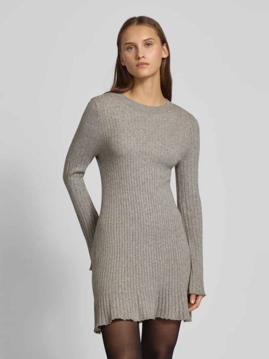 Zdjęcie produktu Sukienka rozkloszowana z dzianiny z mieszanki wiskozy model ‘MICHELLA’ Only Średnioszary melanż