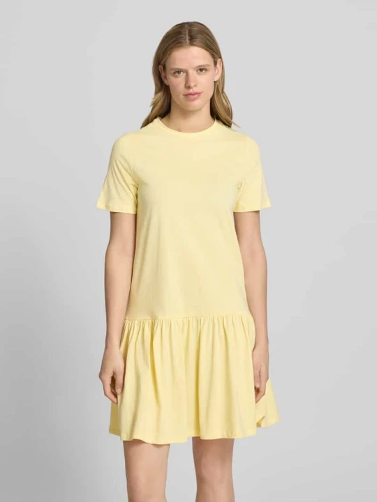 Zdjęcie produktu Sukienka t-shirtowa o kroju regular fit z czystej bawełny model 'DISSO' Pieces Jasnożółty