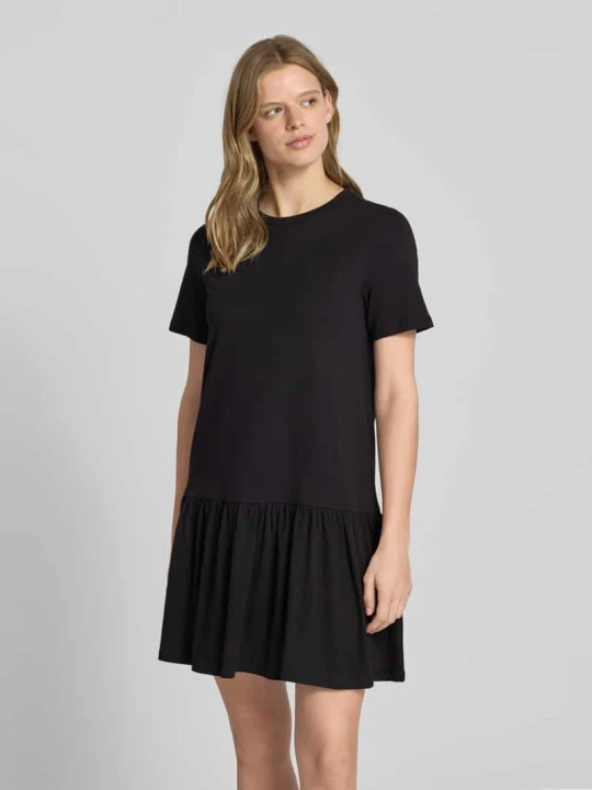 Zdjęcie produktu Sukienka t-shirtowa o kroju regular fit z czystej bawełny model 'DISSO' Pieces Czarny