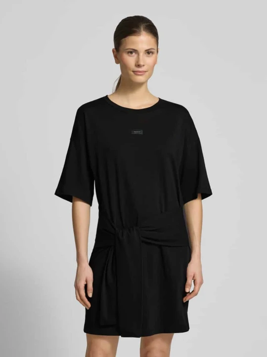 Zdjęcie produktu Sukienka T-shirtowa z okrągłym dekoltem i rękawem o dł. 1 / 2 Armani Exchange Czarny