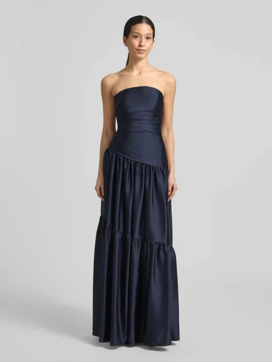 Zdjęcie produktu sukienka wieczorowa w plisowanym wzorze Luxuar Ciemnoniebieski