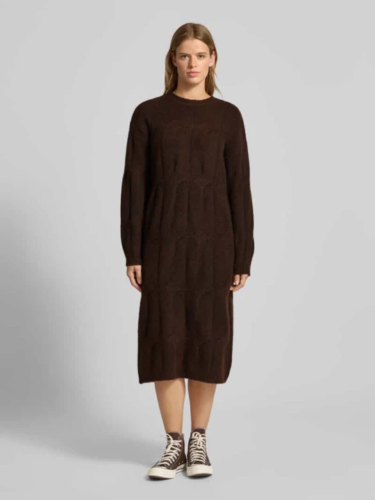 Zdjęcie produktu Sukienka z dzianiny z dodatkiem wełny model 'JENNA' Pieces Ciemnobrązowy