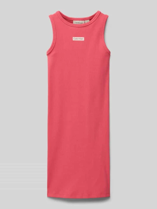 Zdjęcie produktu Sukienka z prążkowaniem i wyhaftowanym logo Calvin Klein Jeans Koralowy