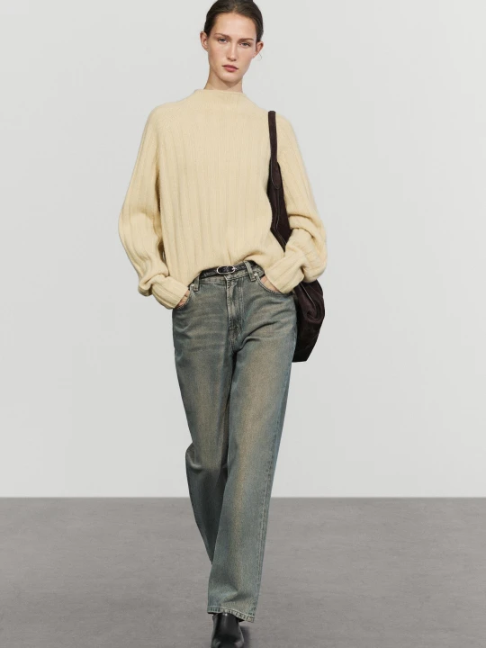 Zdjęcie produktu Sweter Dzianinowy Ze 100% Wełny Z Półgolfem - Oliwkowy - Massimo Dutti - Female
